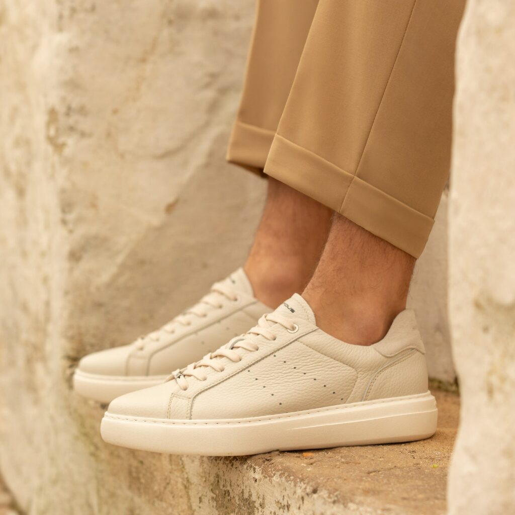 SNEAKER STRINGATA PHOENIX Low-Top AMBITIOUS UOMO