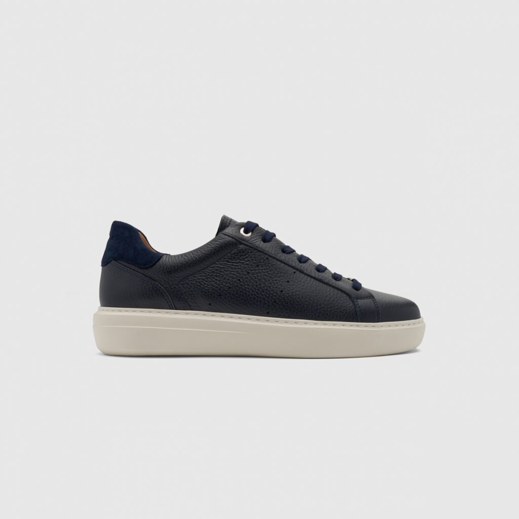 SNEAKER STRINGATA PHOENIX Low-Top AMBITIOUS UOMO