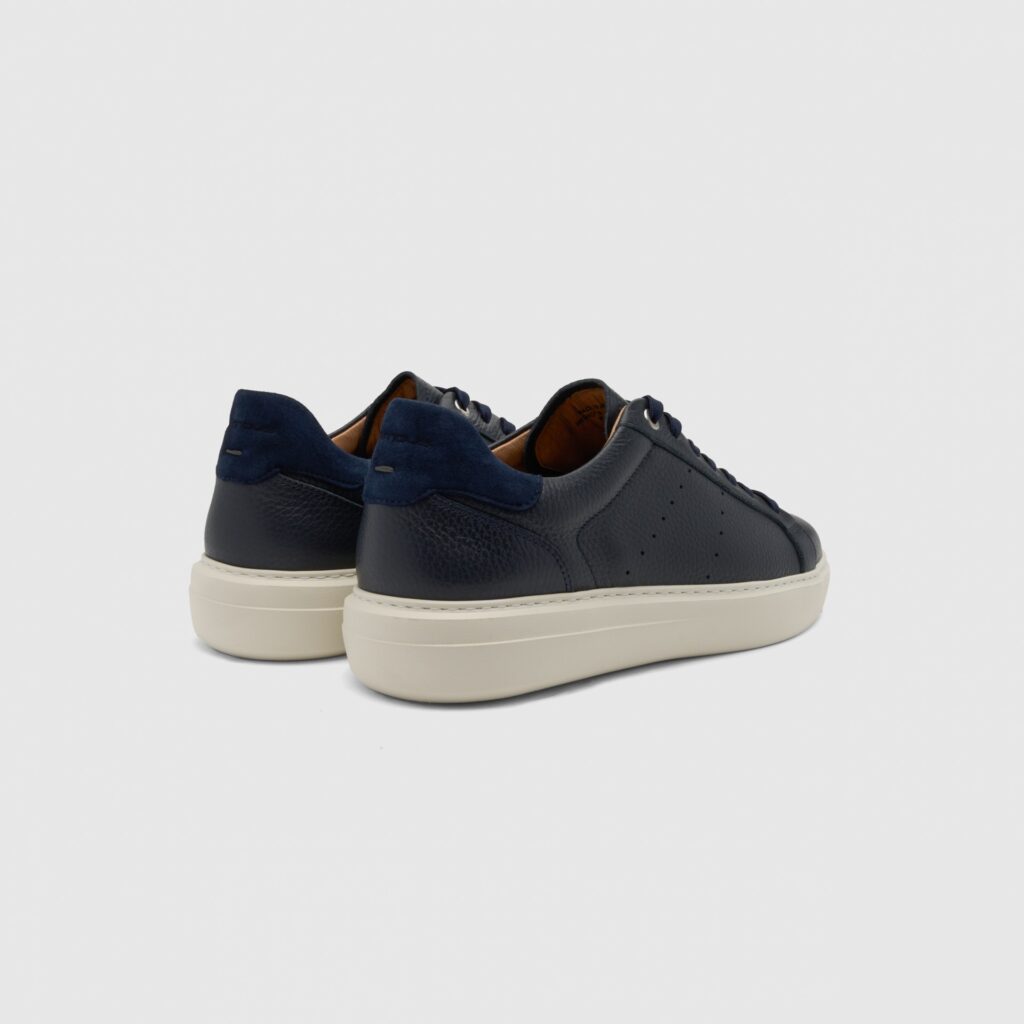 SNEAKER STRINGATA PHOENIX Low-Top AMBITIOUS UOMO