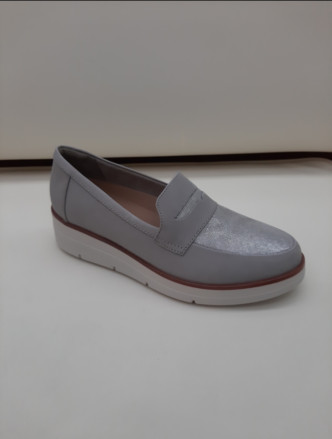 Shaylin Step mocassino con zeppa clarks donna