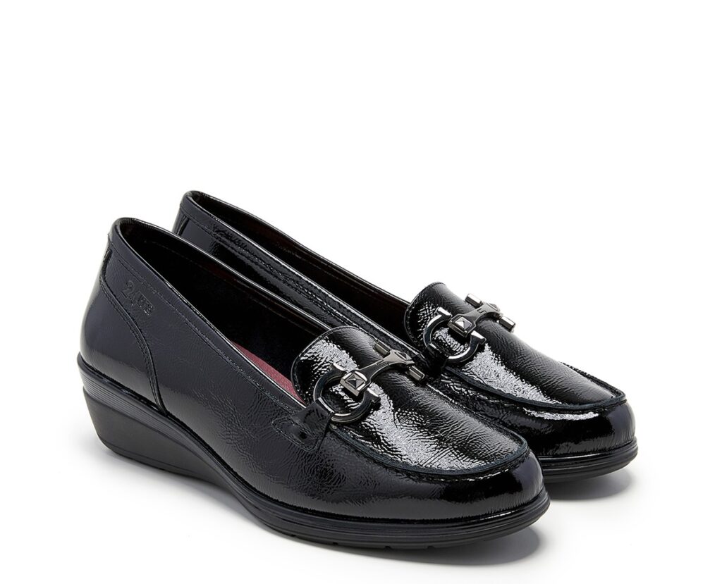 MOCASSINO CON ZEPPA IN VERNICE DECORATA CON FIBBIA 24HRS DONNA